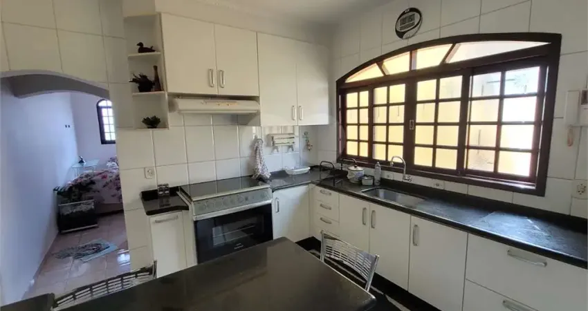 Sobrado com 3 quartos à venda em Vila Dos Remédios - SP