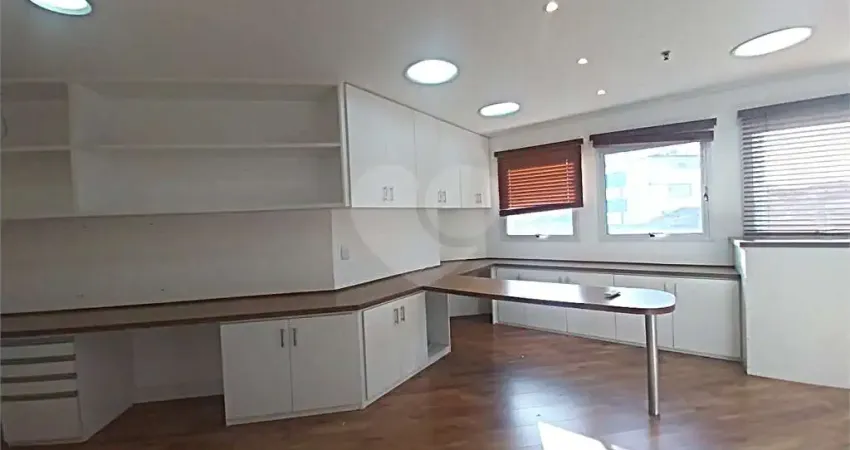 Sala comercial à venda na Rua do Bosque, Barra Funda, São Paulo