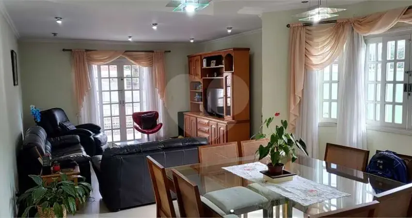Casa com 3 quartos à venda na Eusébio De Paiva, Lapa, São Paulo