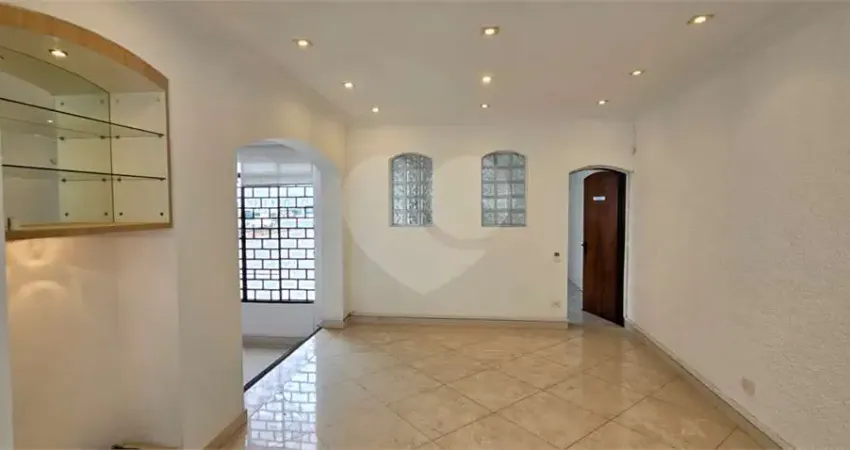 Casa com 2 quartos para locação em Vila Ipojuca - SP