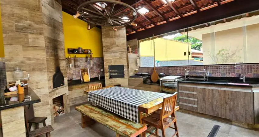 Casa com 5 quartos para locação em Alto Da Lapa - SP