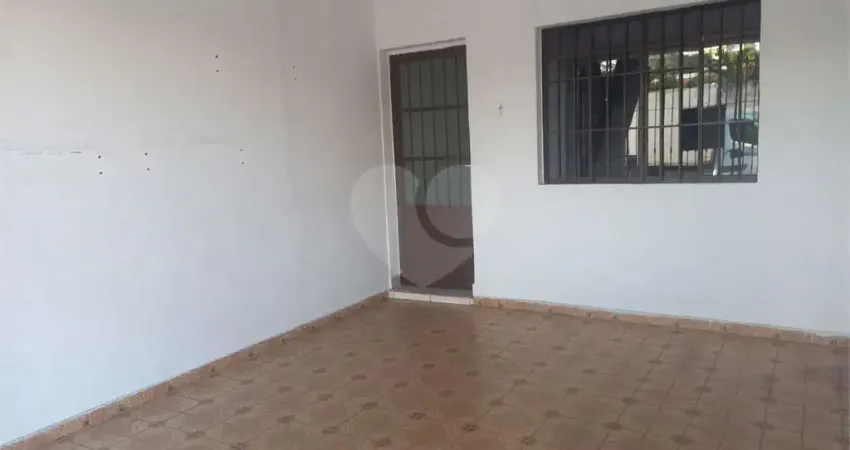 Sobrado com 2 quartos para locação em Lapa De Baixo - SP