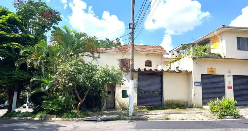 Casa com 3 quartos à venda na Rua Marcílio Dias, Alto da Lapa, São Paulo