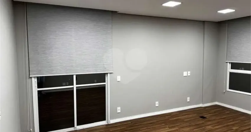Sala comercial para alugar na Rua John Harrison, Lapa, São Paulo