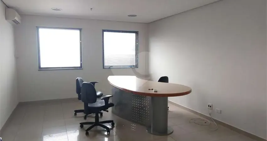 Sala comercial à venda na Rua Clélia, 2145, Água Branca, São Paulo