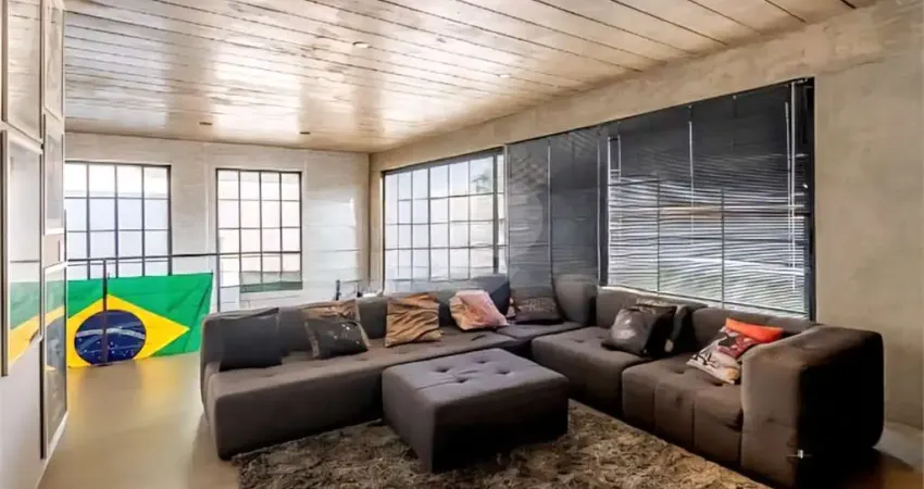 Casa com 4 quartos à venda na Rua Curuzu, Alto da Lapa, São Paulo