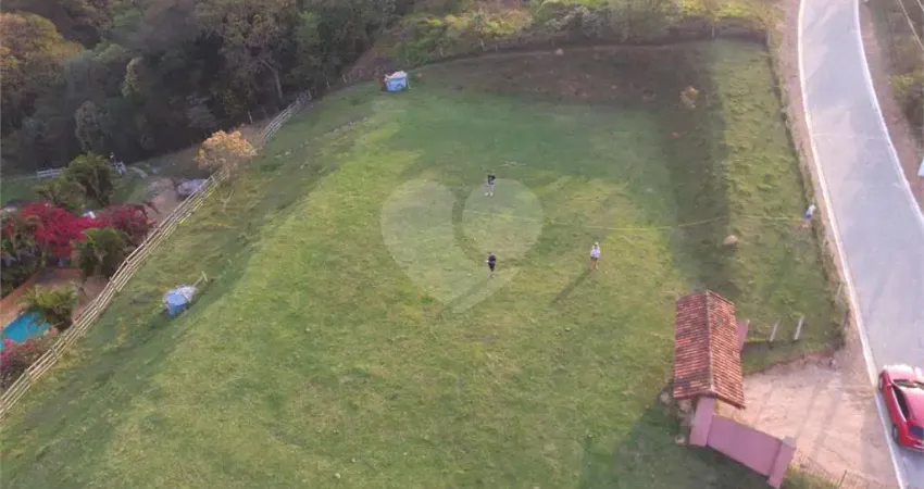 Terreno à venda no Parque Recreio Mirante, São Roque 