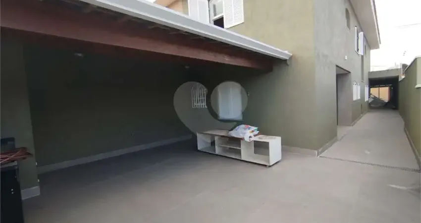 Casa com 3 quartos para alugar na Vila São Francisco, São Paulo 