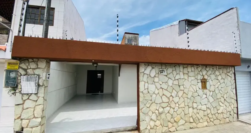 Casa com 4 quartos à venda na Rua Bacharel Jacinto Buarque, 271, Poço, Maceió