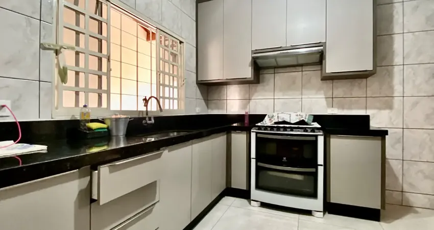Casa térrea a venda no jardim santo andré 3 quartos sendo 1 suíte