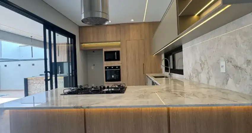 Linda casa térrea com piscina e 3 suítes no residencial milano