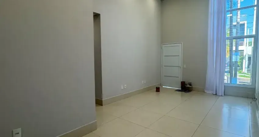 Casa térrea repleta de planejados no condomínio jardim montreal