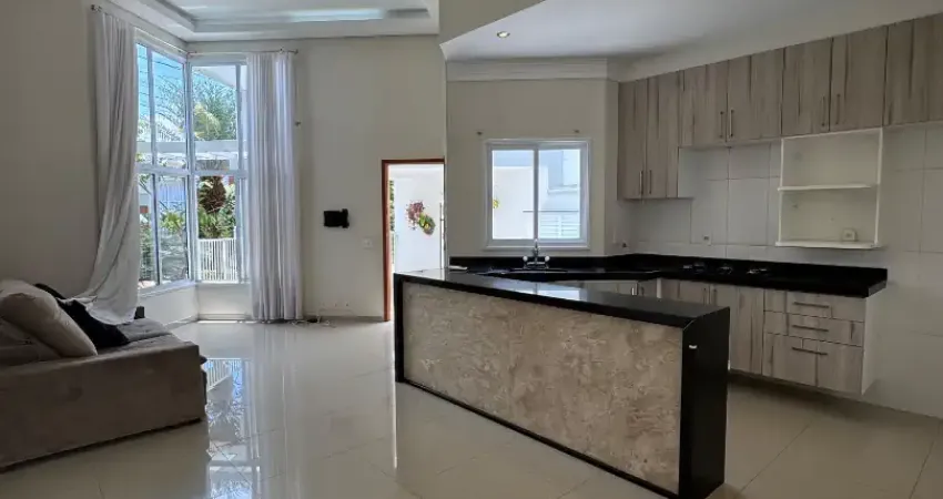 Casa ampla com planejados e ar condicionado no jardim vista verde