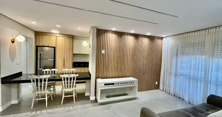 Apartamento em Capão Novo totalmente reformado e mobiliado