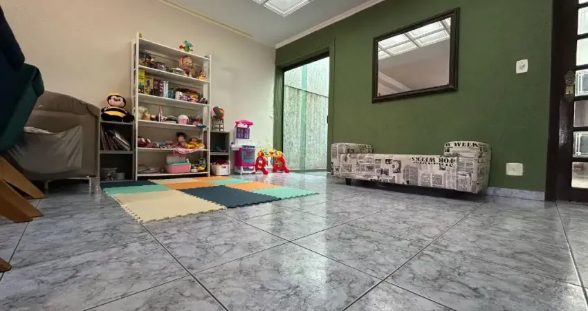 Sobrado à venda com 280m² - 3 dormitórios -  Campestre - Santo André - SP
