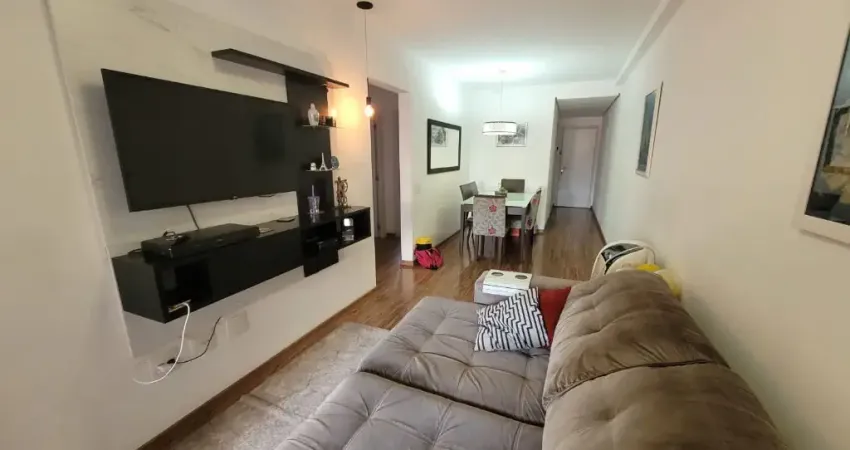 Apartamento à venda 84m², 3 quartos sendo 1 suíte, 2 banheiros e 2 vagas.