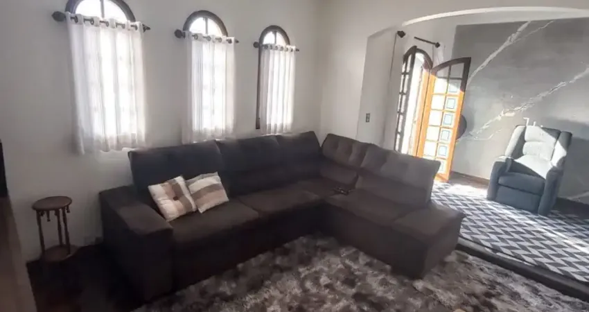 Casa 250m² à venda - 3 dormitórios - quintal - Jardim Utinga - Santo André - SP