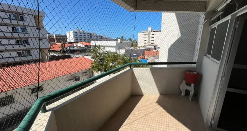 Apartamento em manaira a menos de 50 metros da orla com mais de 150metros quadrados