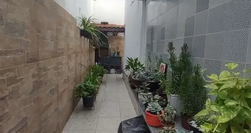 Casa com 2 quartos à venda na Rua Nicarágua, --, Guilhermina, Praia Grande