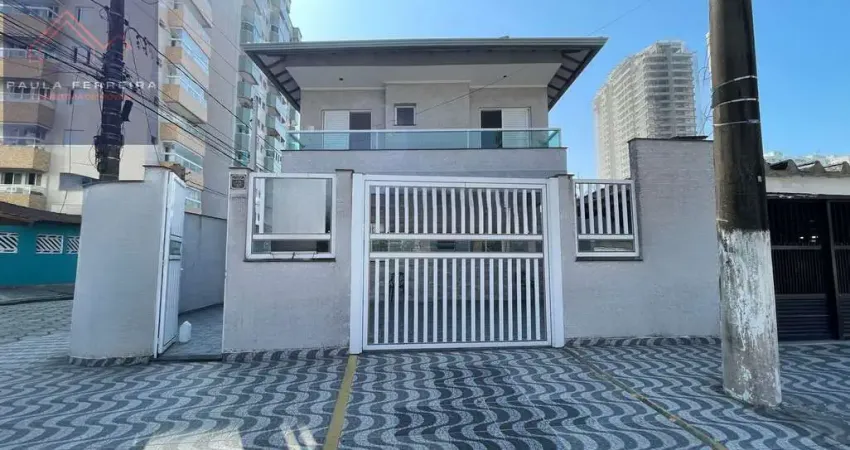 Sobrado novo a 300m da praia com churrasqueira e quintal – praia grande