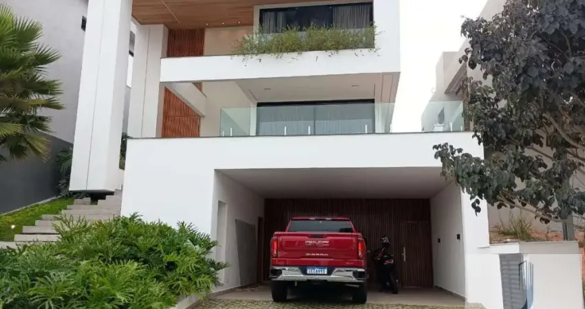 Casa em condomínio fechado com 3 quartos para alugar na Rua Waldyr Francisco Luciano, Granja Viana, Cotia