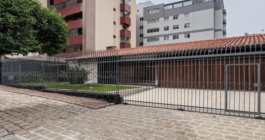 Casa com 3 quartos à venda no Água Verde, Curitiba 