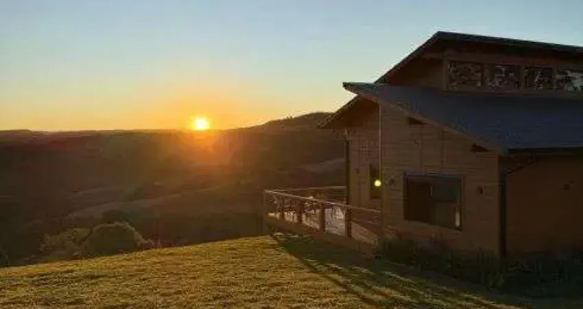 CASA EM CONSTRUÇÃO À VENDA EM RANCHO QUEIMADO - * TERRENO POSSUI 02 HECTARES, 100% CERCADO