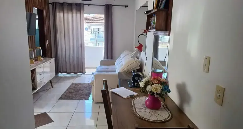 CONTRATO DE GAVETA.    Excelente apartamento semimobiliado livre de condomínio de 60 m²