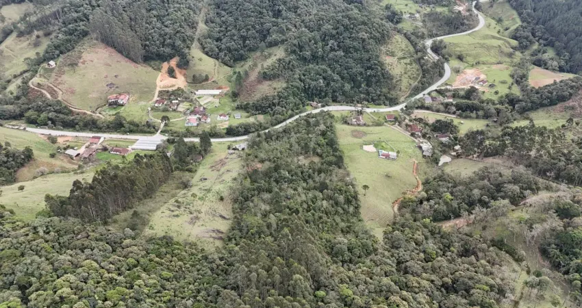 Sítio em águas mornas com ótima localização - 120 mil m2  e compra e venda c procedencia