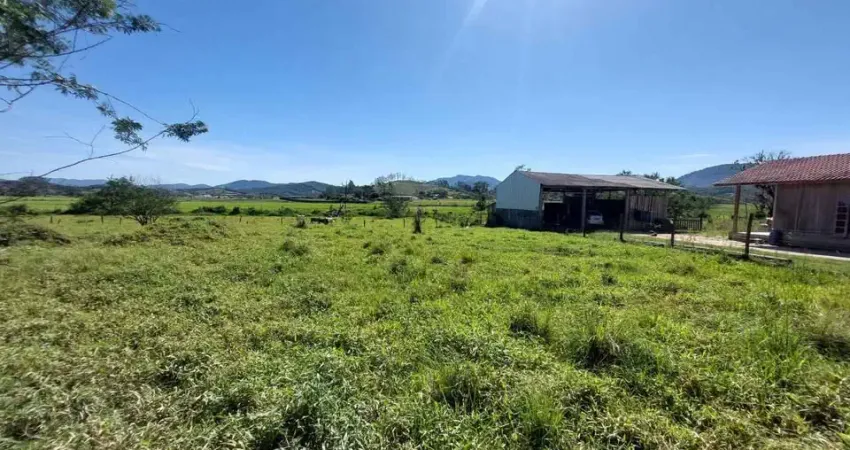 Lindo terreno de 1200 metros quadrados sendo 15x80 no bairro amâncio em biguacu a 300 metros do asfal