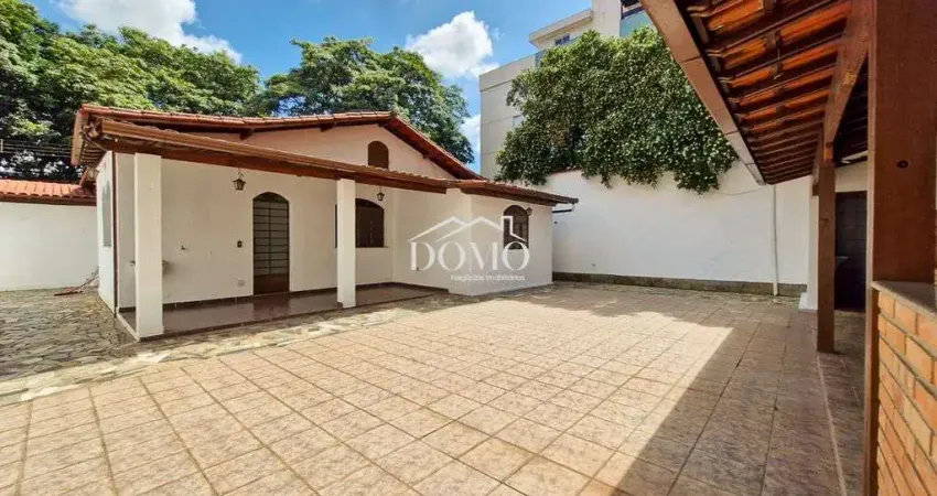 Casa com 4 quartos à venda na Rua Castelo De Guimarães, 125, Castelo, Belo Horizonte