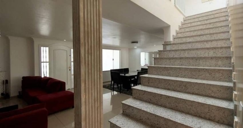 Lindo sobrado em Jardim Santa Helena Suzano com 3 dormitórios