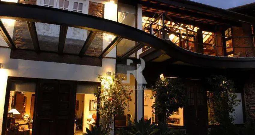 Casa com 9 dormitórios à venda, 434 m² por R$ 6.500.000,00 - Ferradura - Armação dos Búzios/RJ