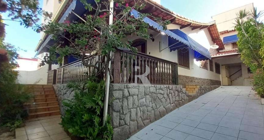 Casa com 3 dormitórios à venda, 200 m² por R$ 1.800.000,00 - Passagem - Cabo Frio/RJ
