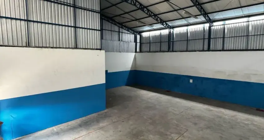 Galpao para locação com 700m2 em excelente localização.