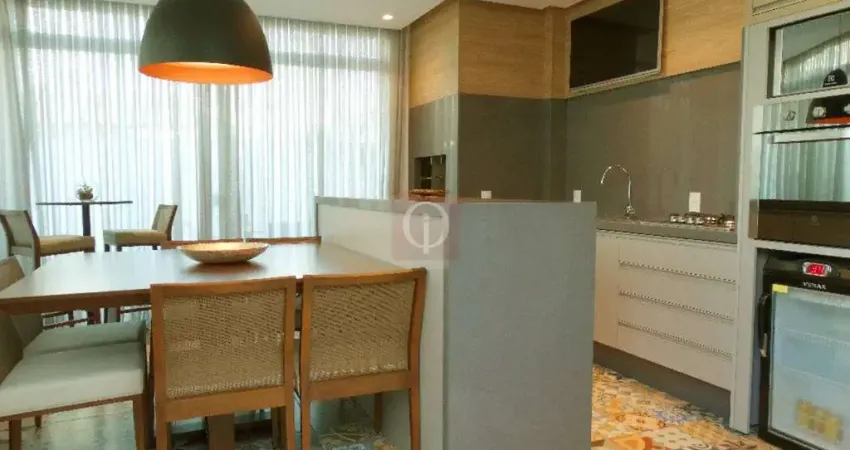 Apartamento amplo semimobiliado em Balneário Camboriú em Santa Catarina.