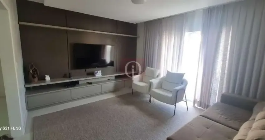 Sobrado Averbado no Bairro Saguaçu - Comercial/Residencial + edícula nos fundos.
