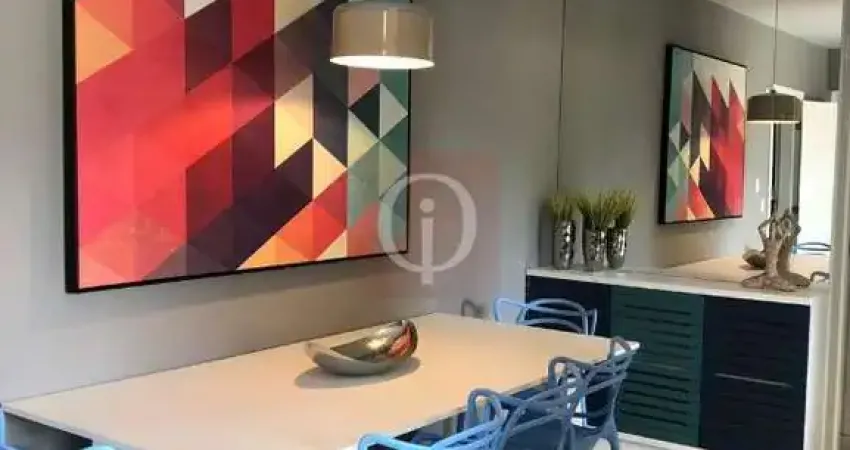 Apartamento decorado na Praia de Itaguaçu em São Francisco do Sul, com vista para o mar.