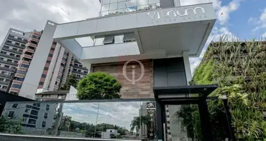 Incrível apartamento no Ed Vitrium, localizado no Bairro Glória, é a escolha ideal para você.