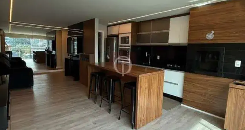 Lindo apartamento mobiliado em home club, em andar alto e com vista livre do bairro atiradores.