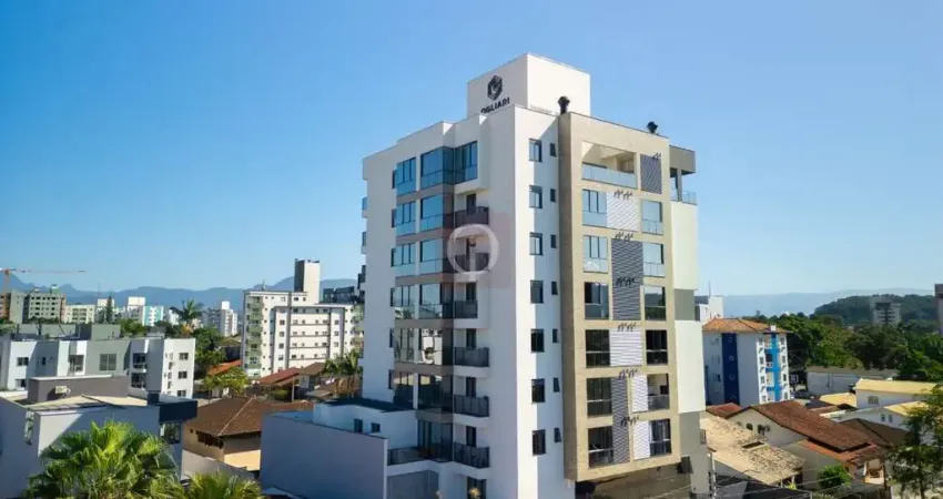 Apartamento giardino com piscina privativa em ótima localização do bairro santo antônio em joinville/sc.