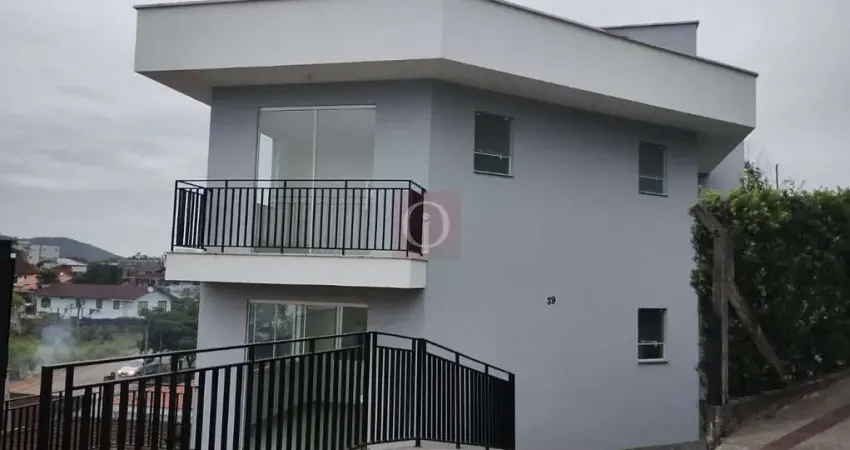 Sobrado novo | pronto para morar | no bairro santa catarina em joinville/sc.