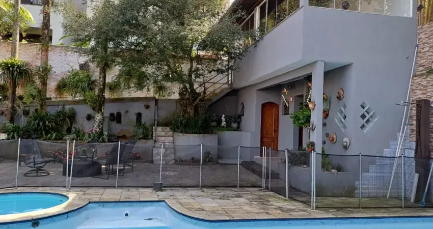 Linda mansão oportunidade toda no seu requinte decorada por uma designer.