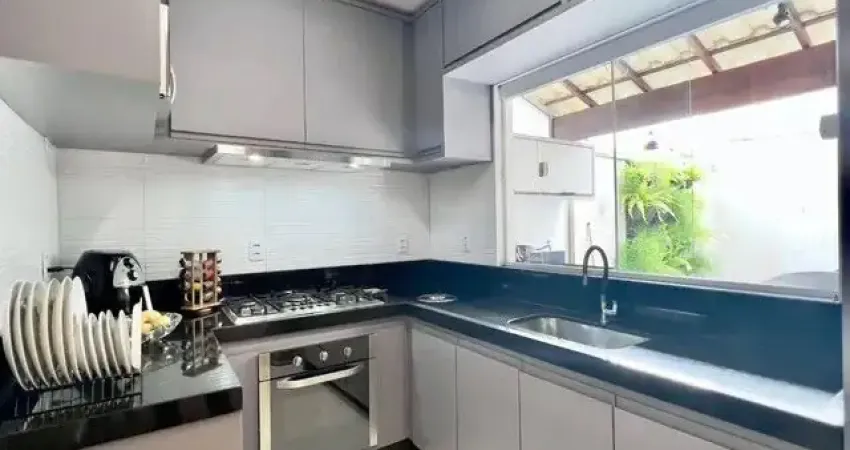 Linda casa pronta pra morar no Jardim das flores - Osasco