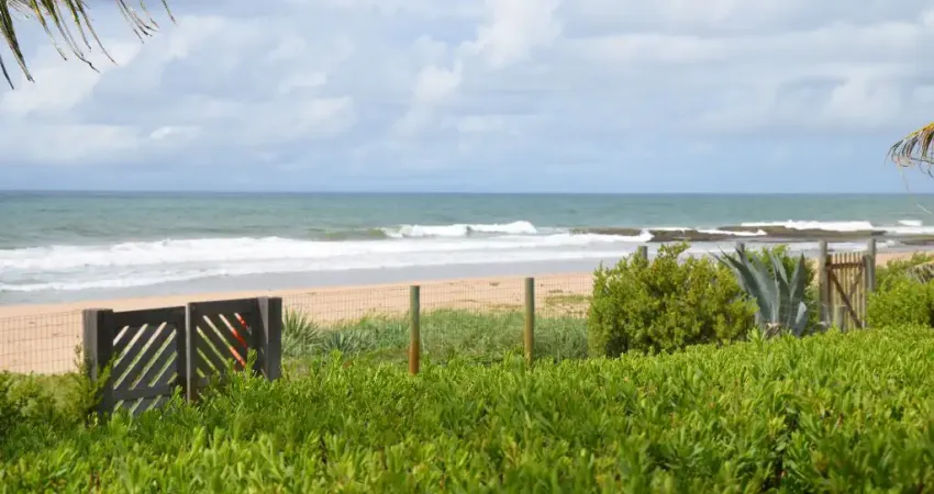 Condomínio Praia dos Lagos, 6 suítes frontal ao mar e a lagoa.