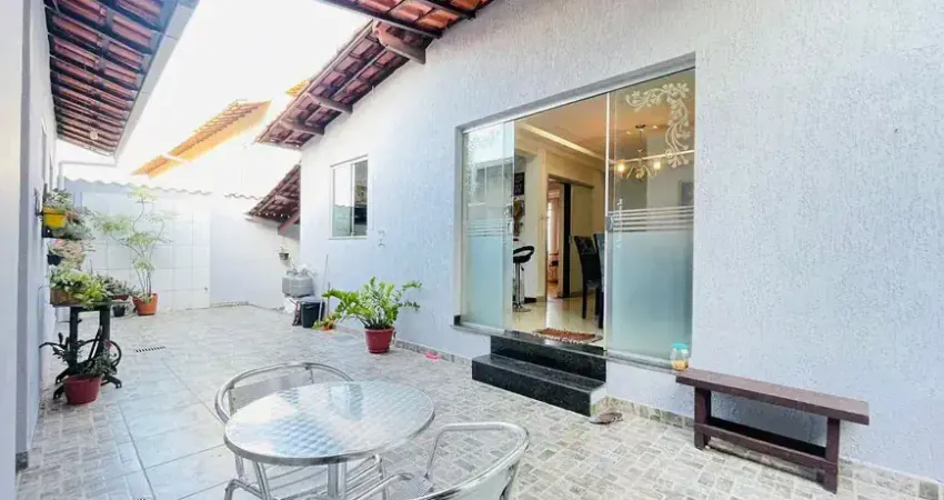 Casa com 3 quartos à venda na Avenida Herman Teles Ribeiro, 813, Vila Romanópolis, Ferraz de Vasconcelos