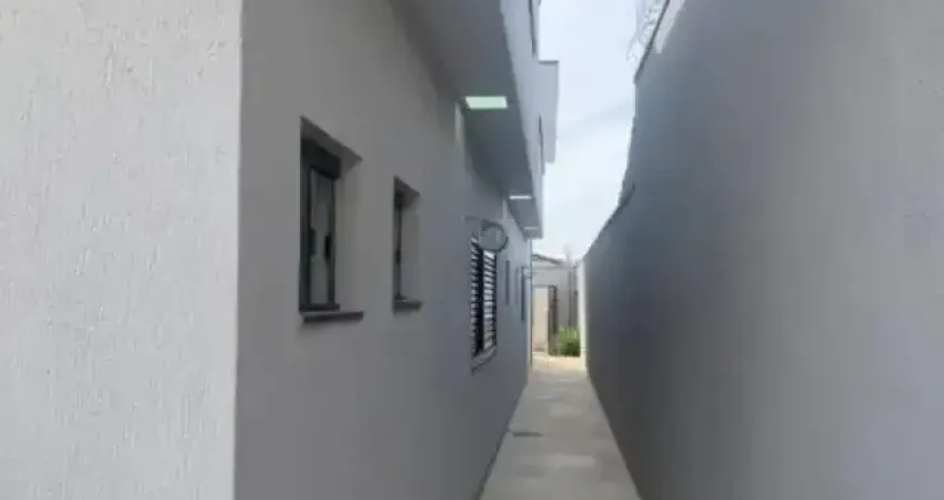 Vendo uma casa na região jardim frança com 3 quartos por 535 mil