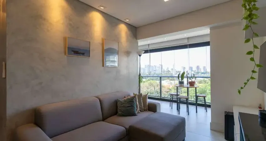 Apartamento à venda na Vila Mariana, com 2 quartos, 1 suíte, 2 banheiros 2 vagas, 63m²