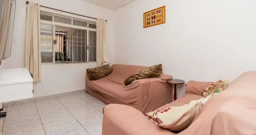 Casa à venda em Vila Regente Feijó, com 3 quartos, 1 suíte, 2 banheiros, 1 vaga, 112m²