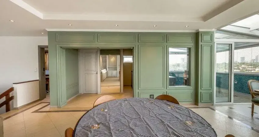 Cobertura Duplex à venda em Perdizes, com 3 quartos, 1 suíte, 4 banheiros, 2 vagas, 208m²